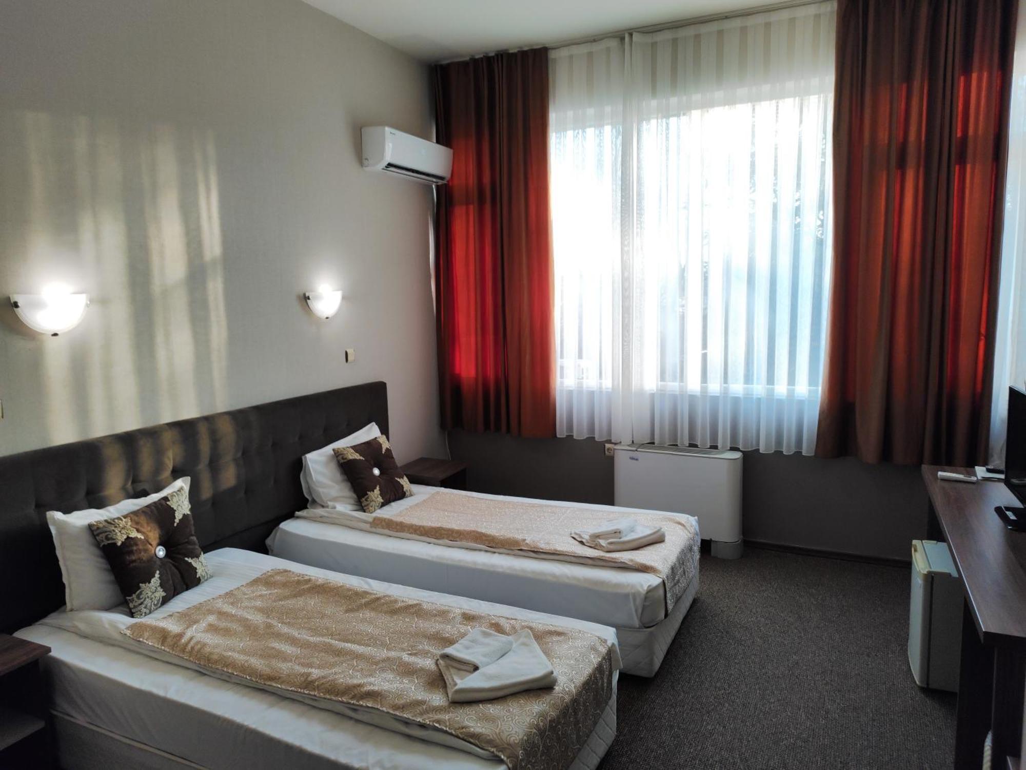 Hotel Monte Cristo Благоєвград Екстер'єр фото