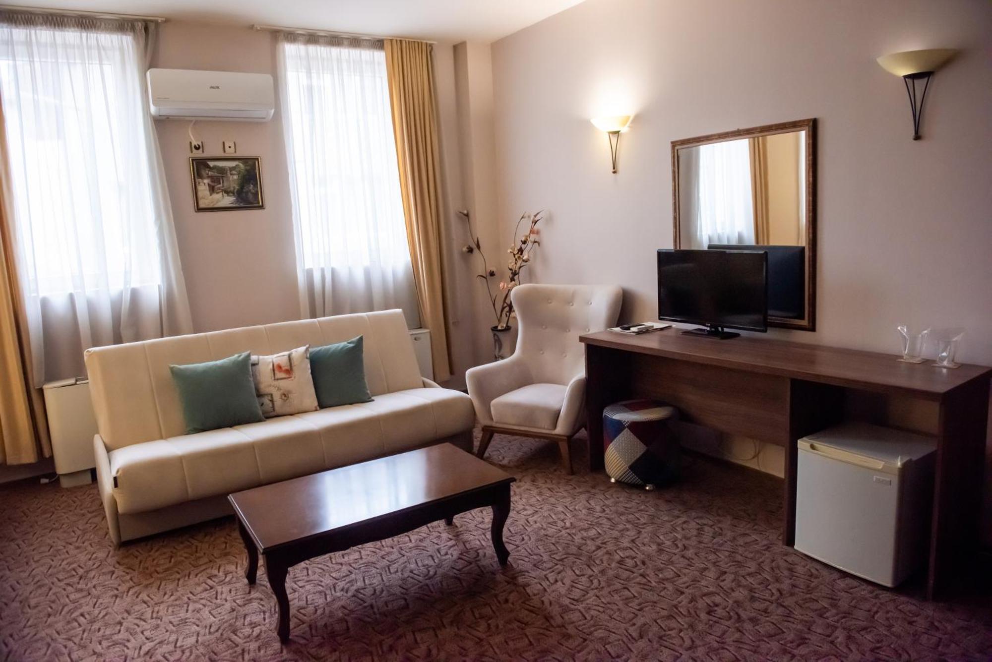 Hotel Monte Cristo Благоєвград Екстер'єр фото
